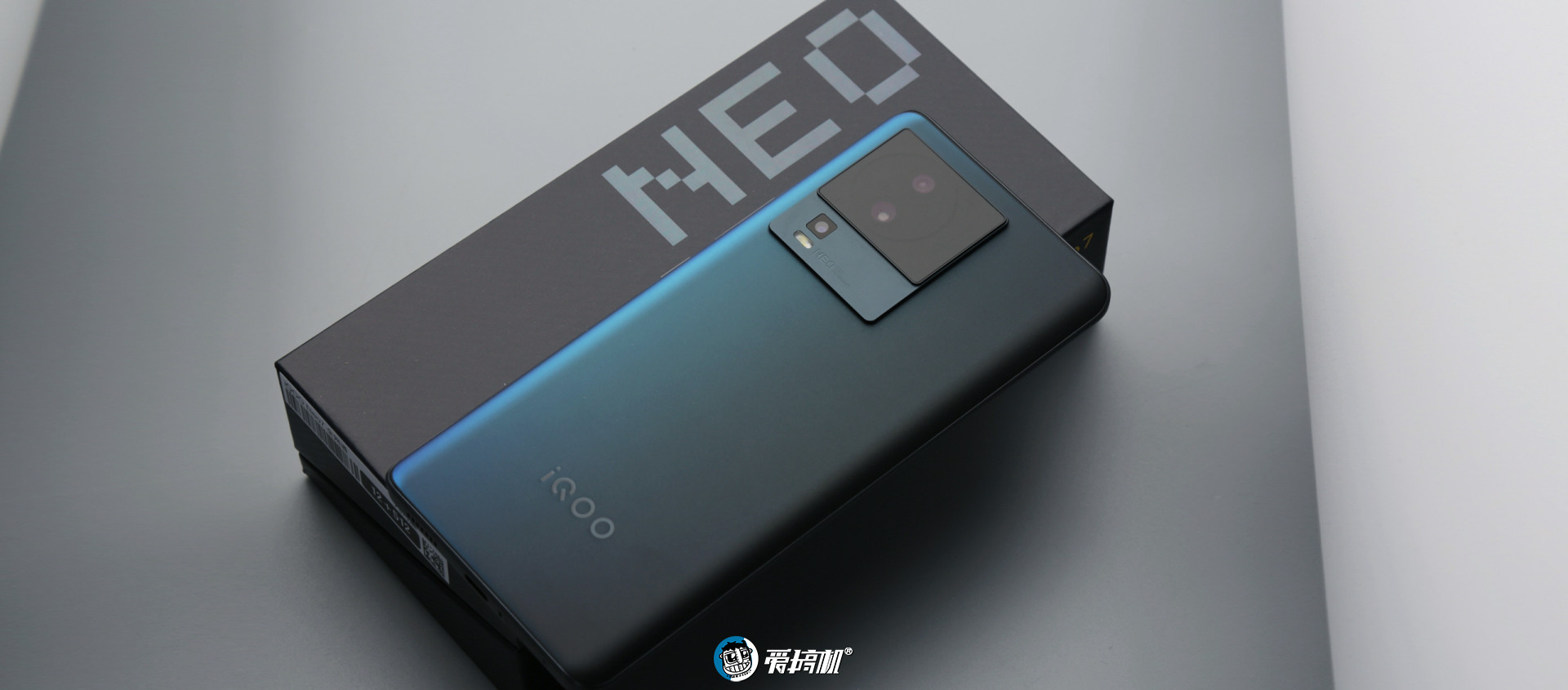 等等党大捷，iQOO Neo7评测：2699元起的天玑9000+