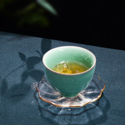 东道 青瓷富贵品杯 主人杯功夫茶杯 陶瓷茶杯 泡茶杯 梅子青（刻花）70ML（礼盒装）