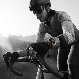 Apple Watch Ultra2 智能手表49毫米 钛金属表壳橙色海洋表带 eSIM健康手表 MRF83CH/A【蜂窝款】