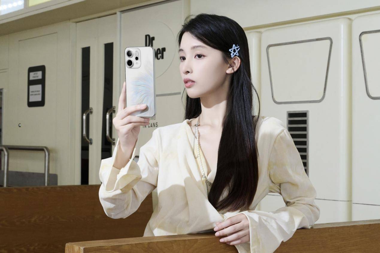 OPPO Reno14 系列开启性能新纪元，游戏体验远超同档！