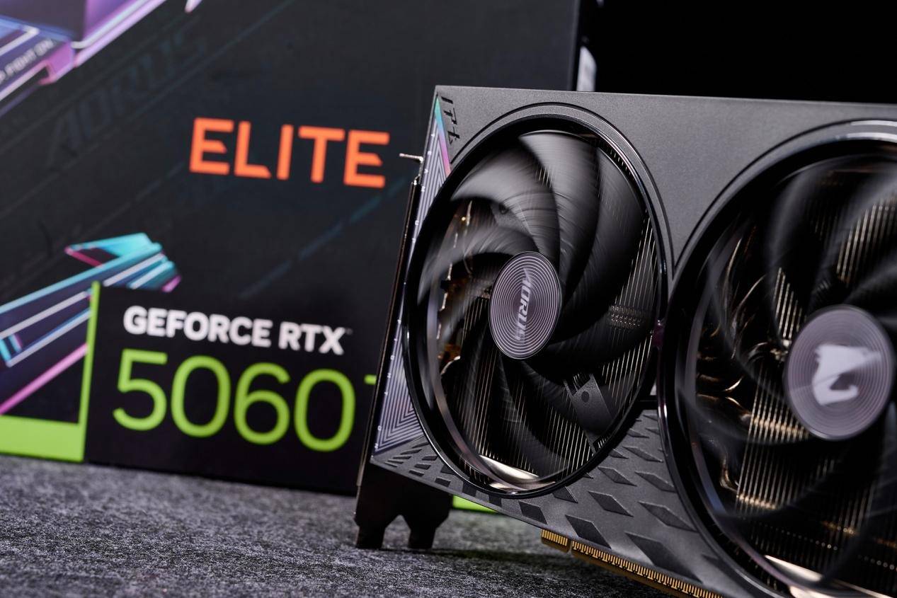 技嘉AORUS GeForce RTX 5060 Ti ELITE 小雕 16G显卡评测：主流玩家的终极甜点卡