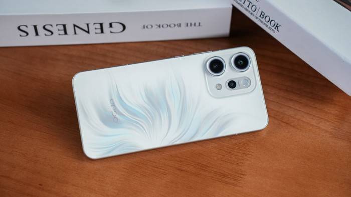OPPO Reno14 Pro体验：是不被定义的人鱼姬，更是三合一Live图神机！