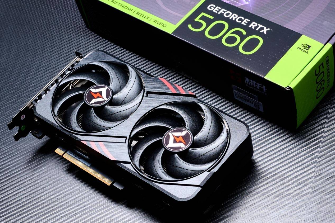 耕升GeForce RTX 5060暴风OC 8G显卡评测：中端市场的强力竞争者