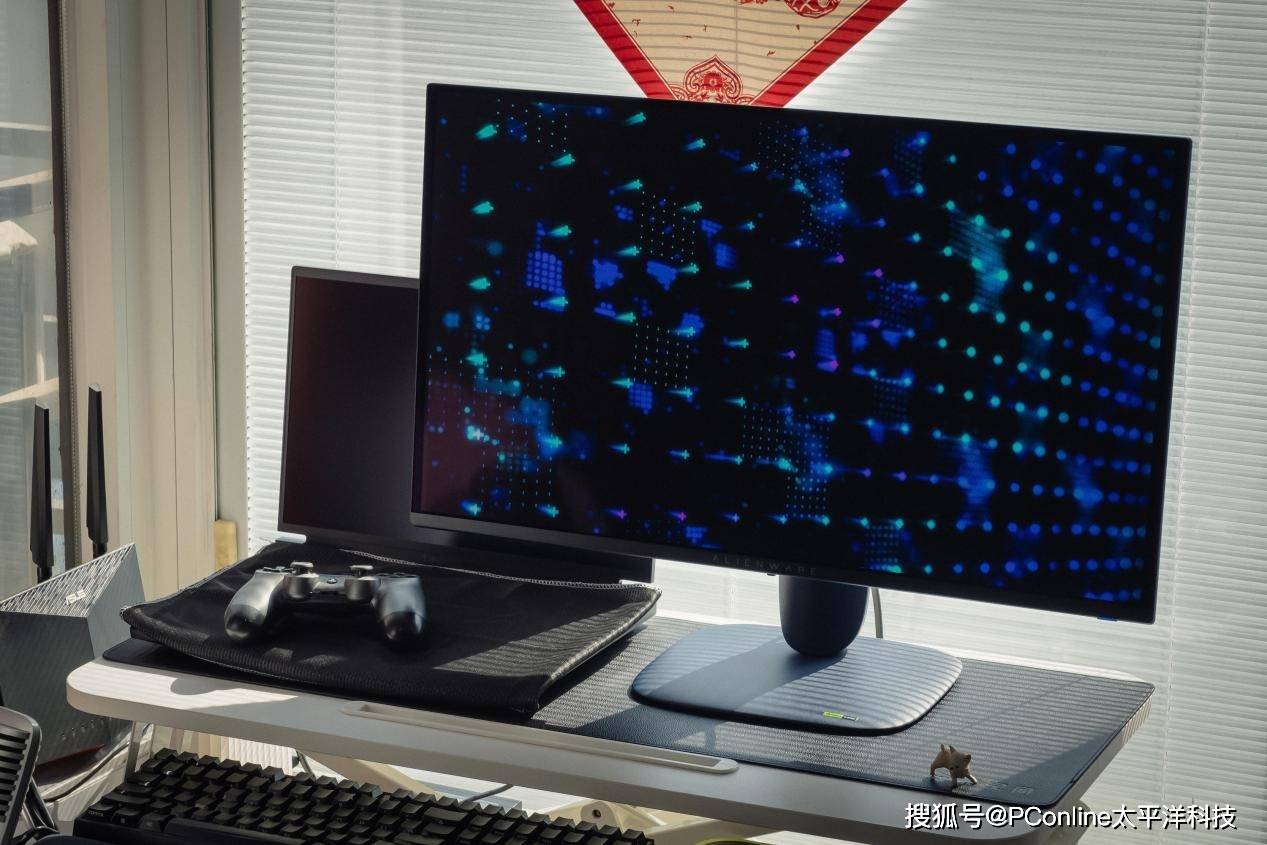 外星人AW2725D显示器体验：30年过去还是最潮的仔