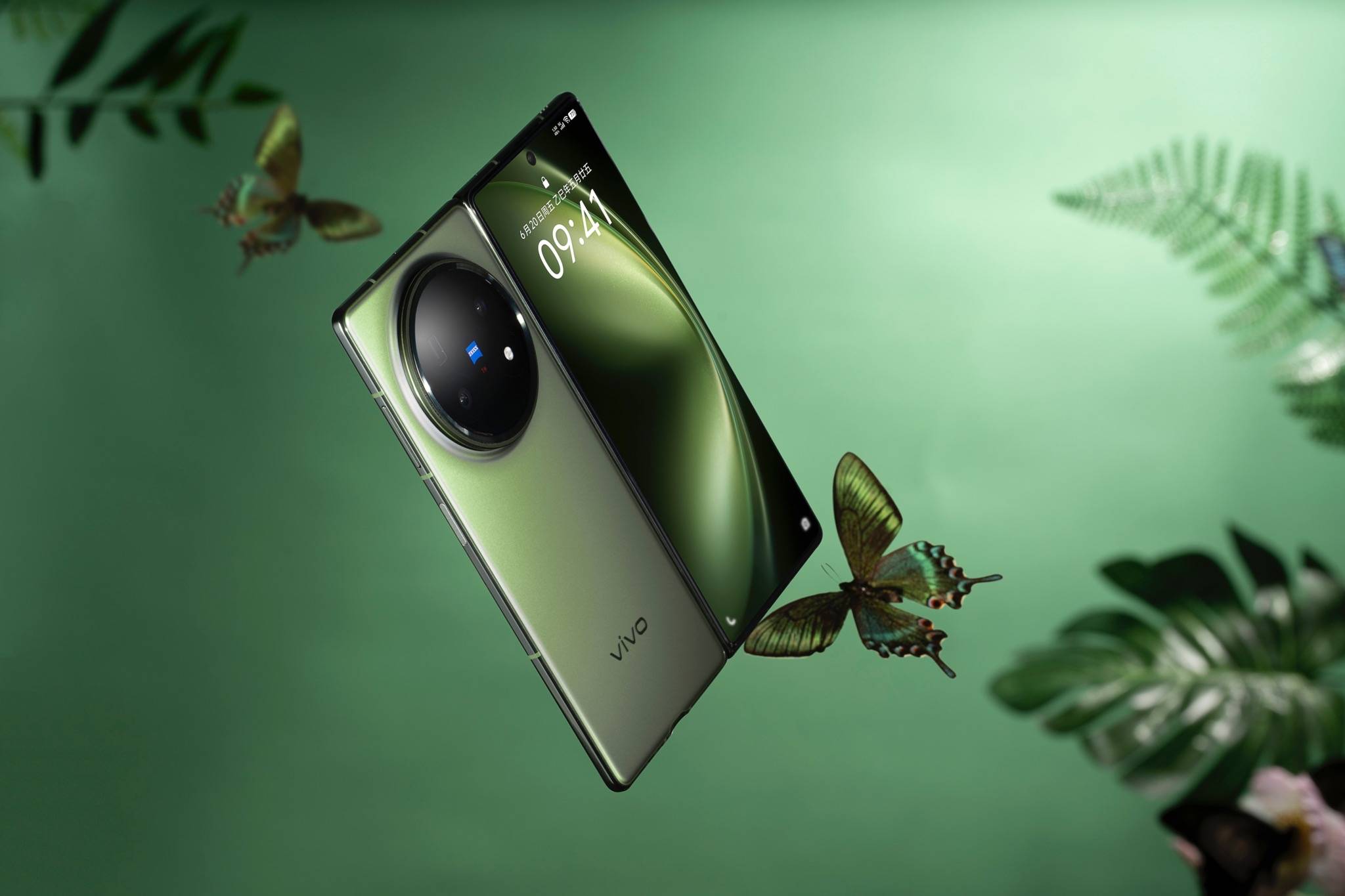 217克+三防破界，vivo X Fold5重塑折叠屏可靠性