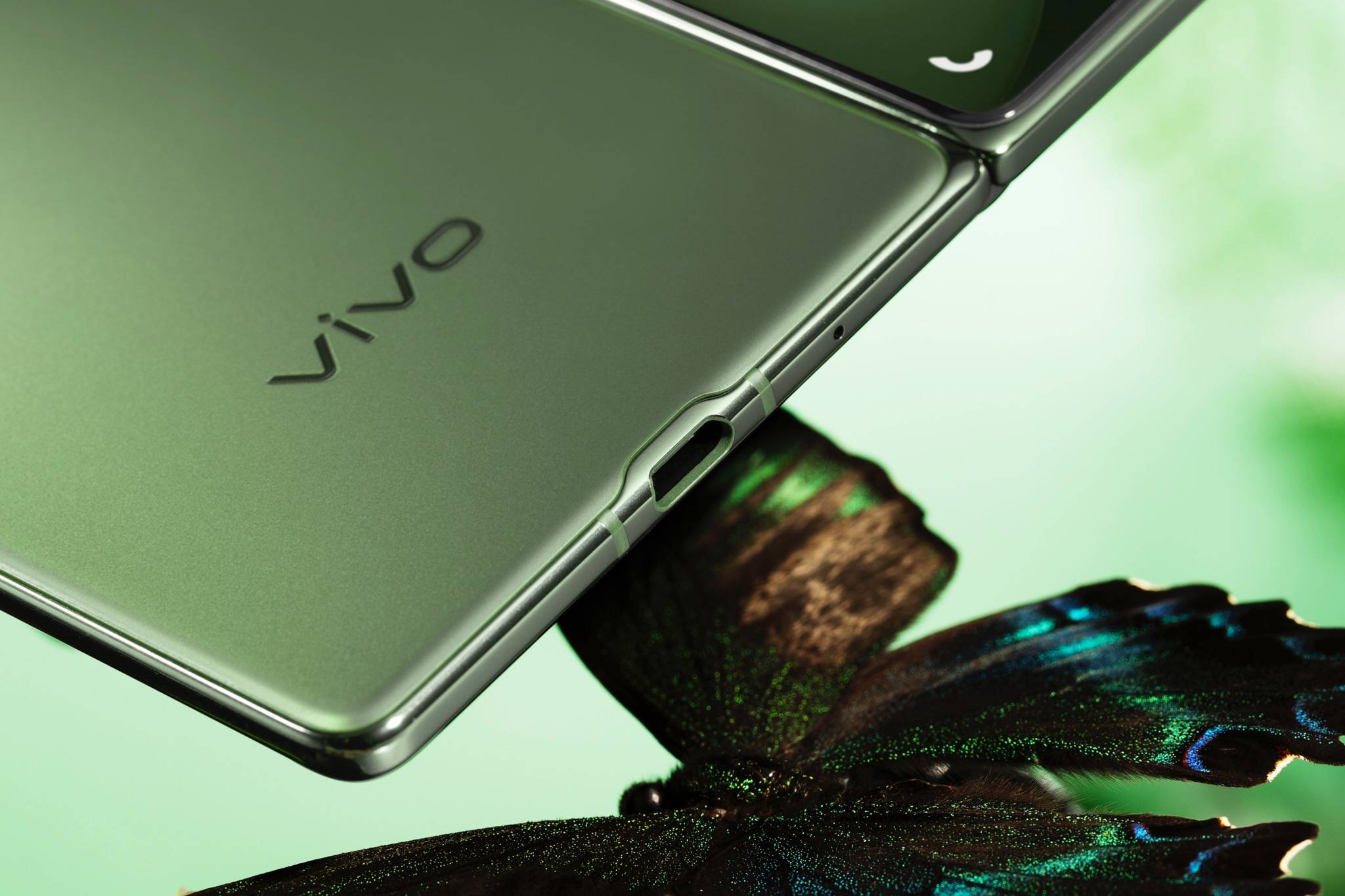 vivo X Fold5正式开售：全能轻薄三防折叠屏，会是你的“理想型”吗？