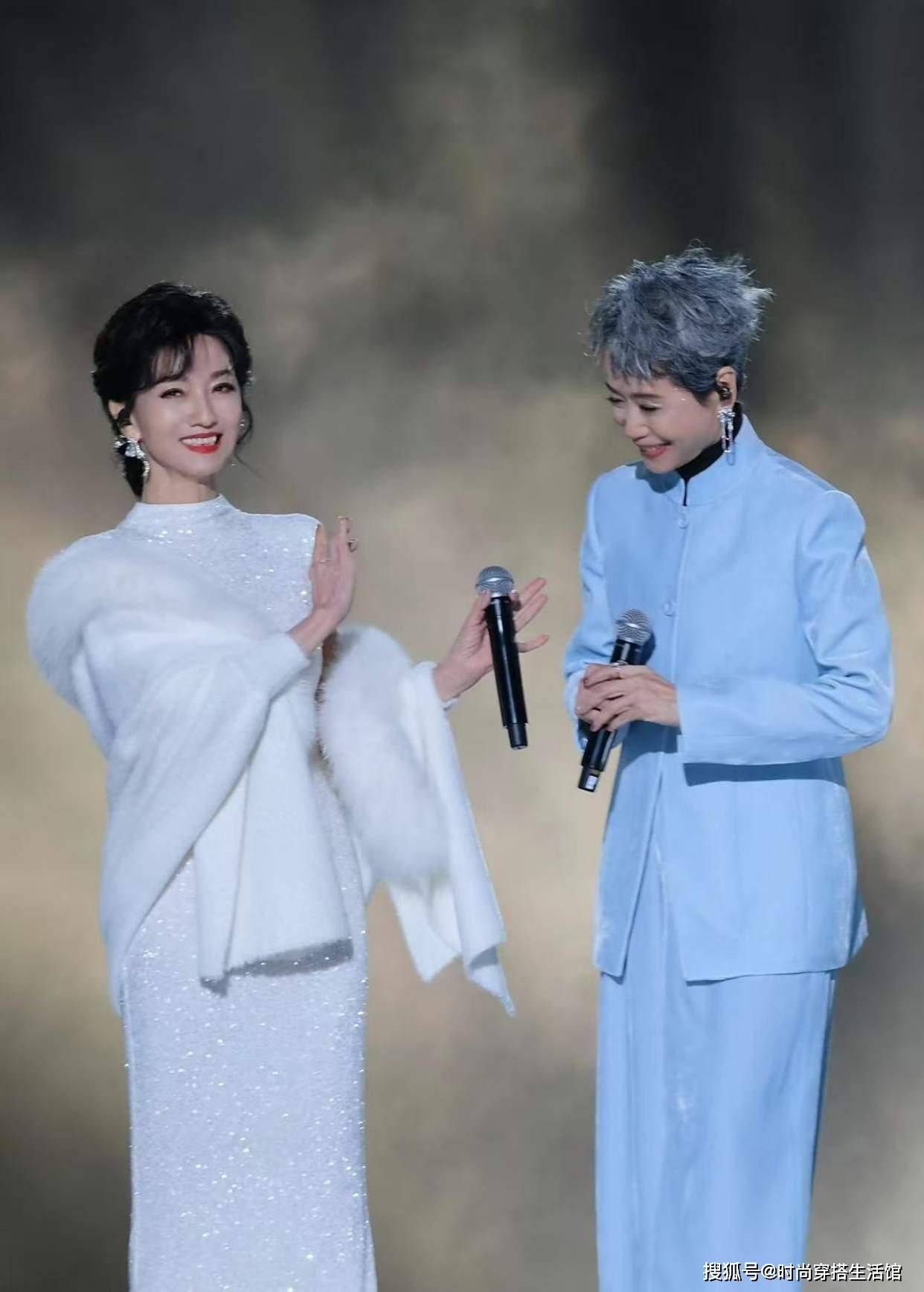 看完叶童的穿搭，我悟了：阔腿裤不配运动鞋、色不过三，优雅高级