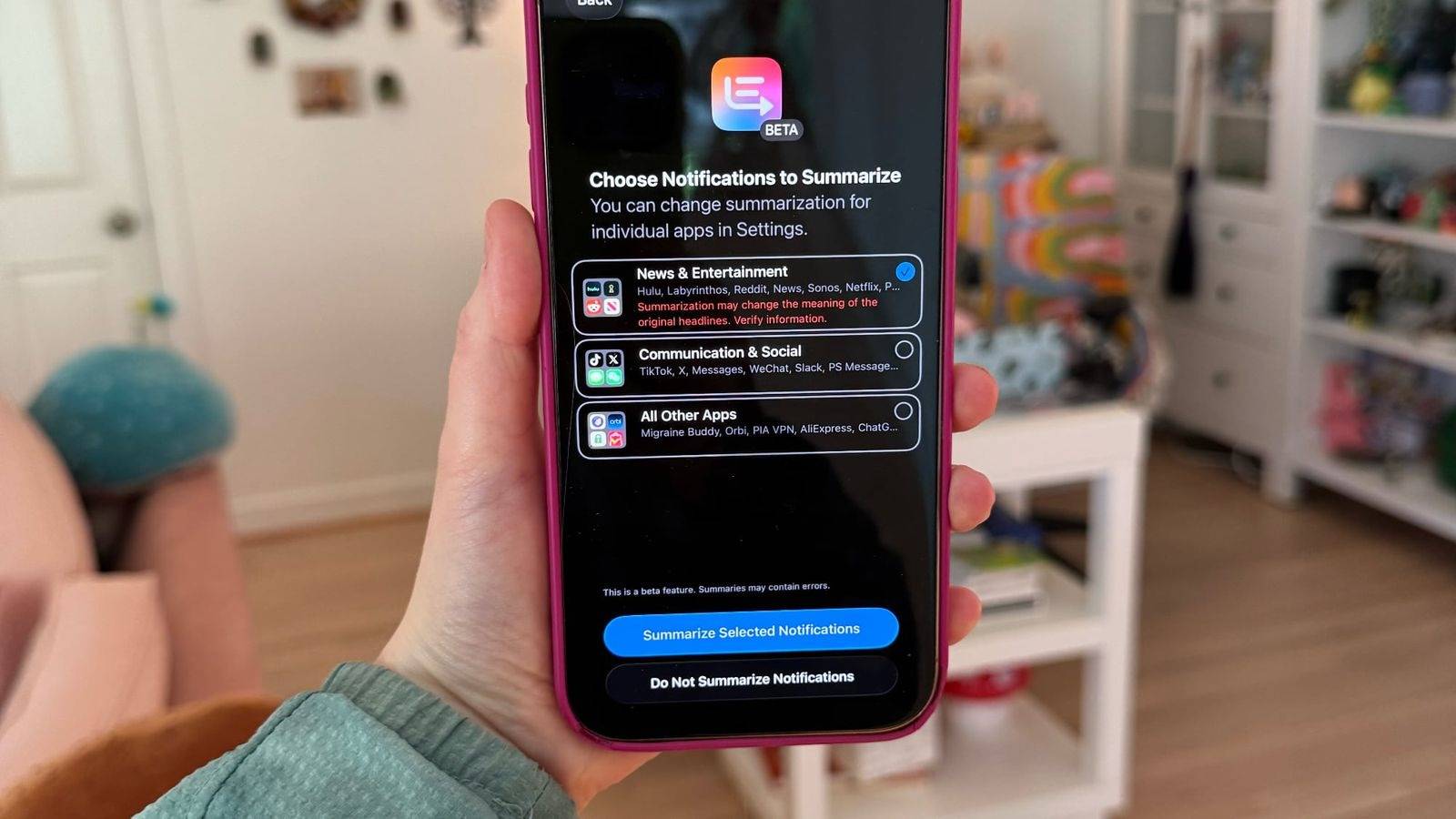 iOS 26 Beta 4重新引入资讯类App通知摘要功能