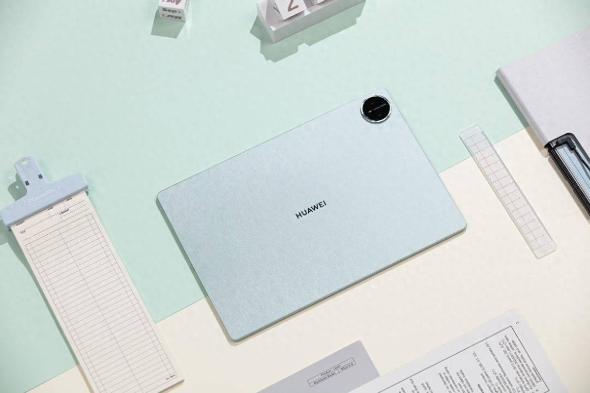 华为MatePad Pro 12.2 英寸评测：搭载HarmonyOS 5，打造专业生产力