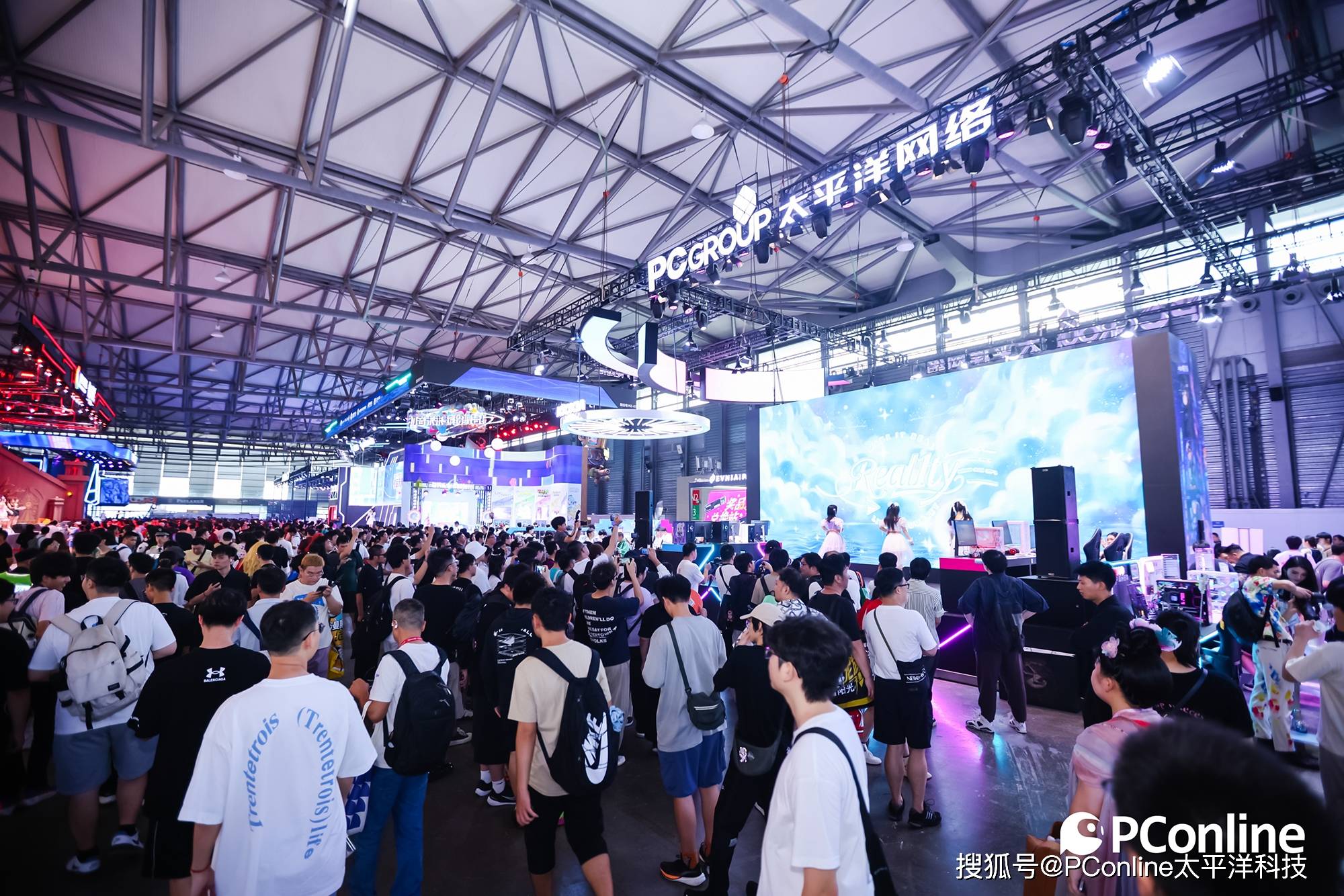 科技赋能娱乐生活！飞猫携《王者荣耀》联名新品参展ChinaJoy
