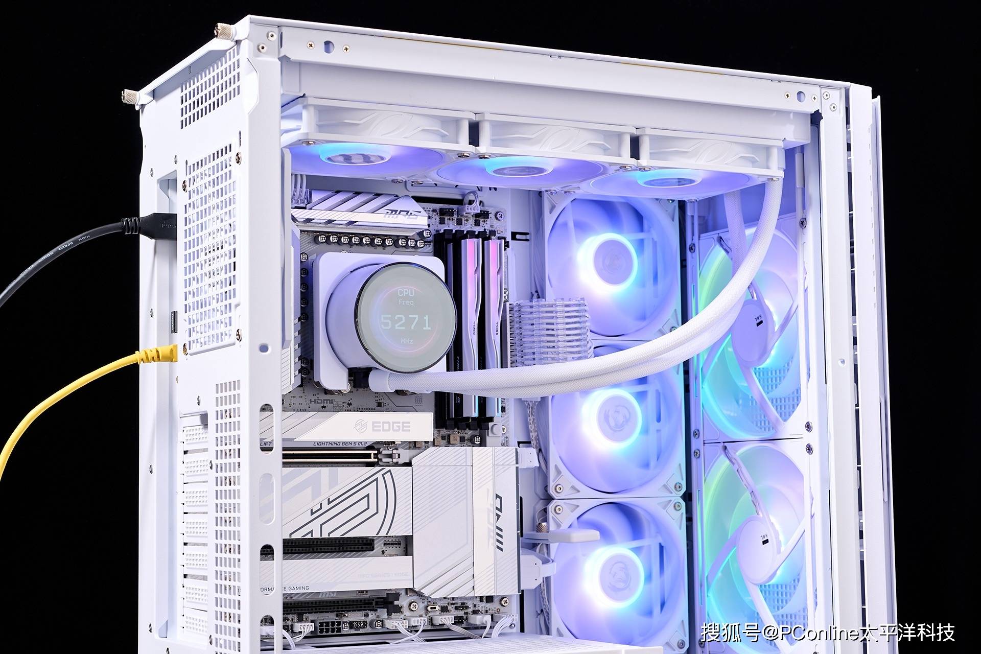 微星MPG CORELIQUID P13 WHITE冰曜一体水冷散热器评测