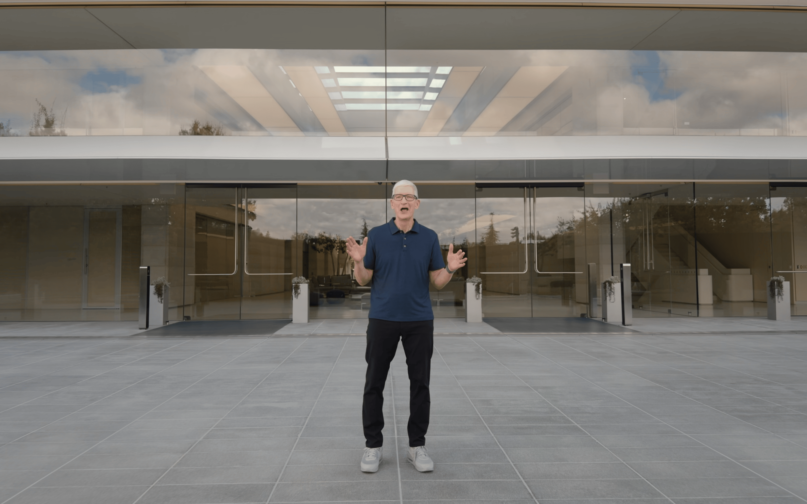 苹果秋季新品发布会全览：iPhone Air惊艳亮相+全新外观设计揭晓