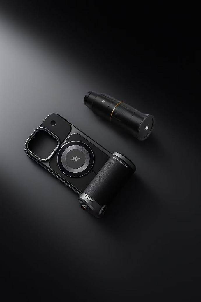 OPPO Find X9系列哈苏影像套装曝光：磁吸手柄+外挂增距镜助力专业拍摄