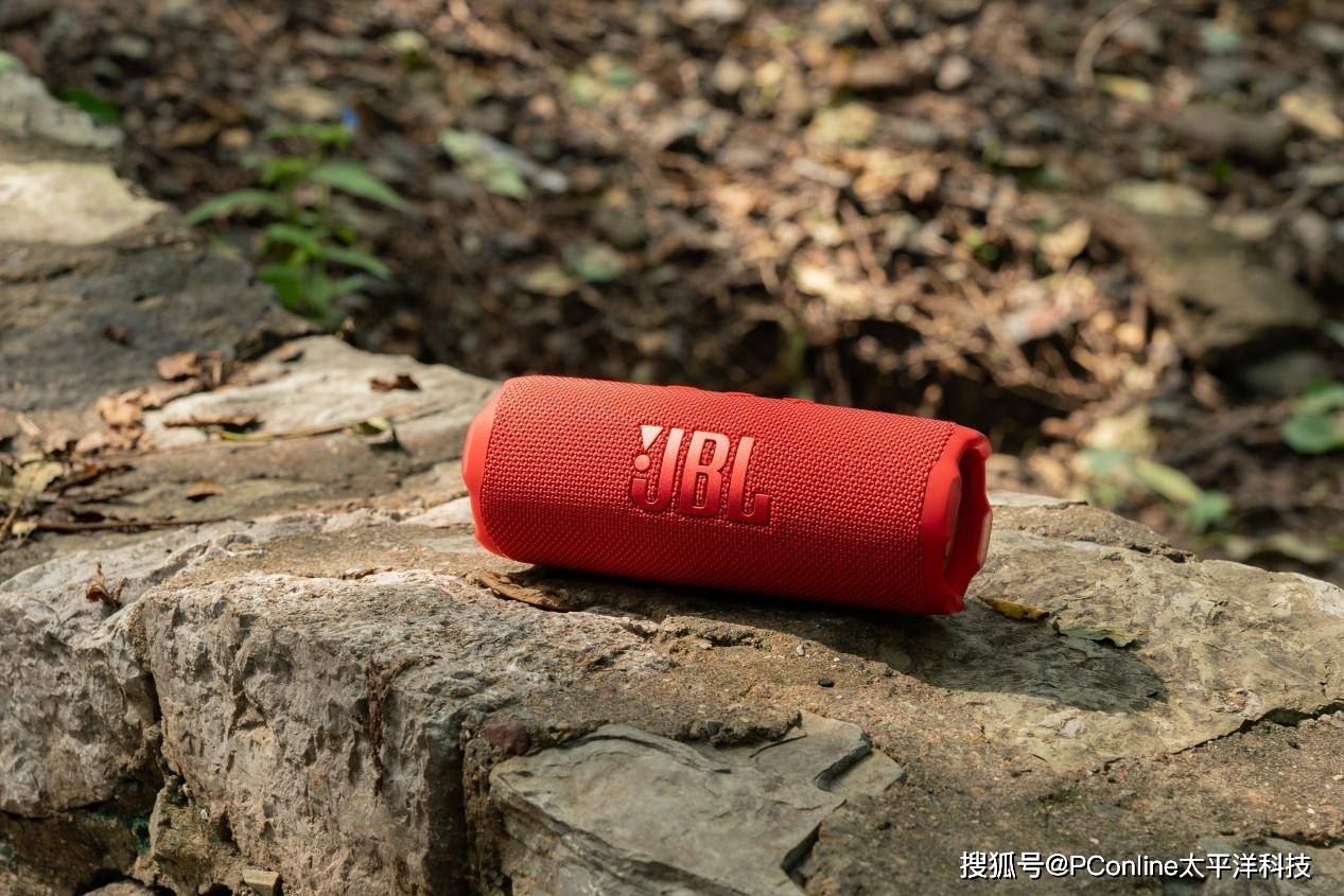 JBL FLIP 7音乐万花筒七代AI音质优化 重新定义户外便携音箱标杆
