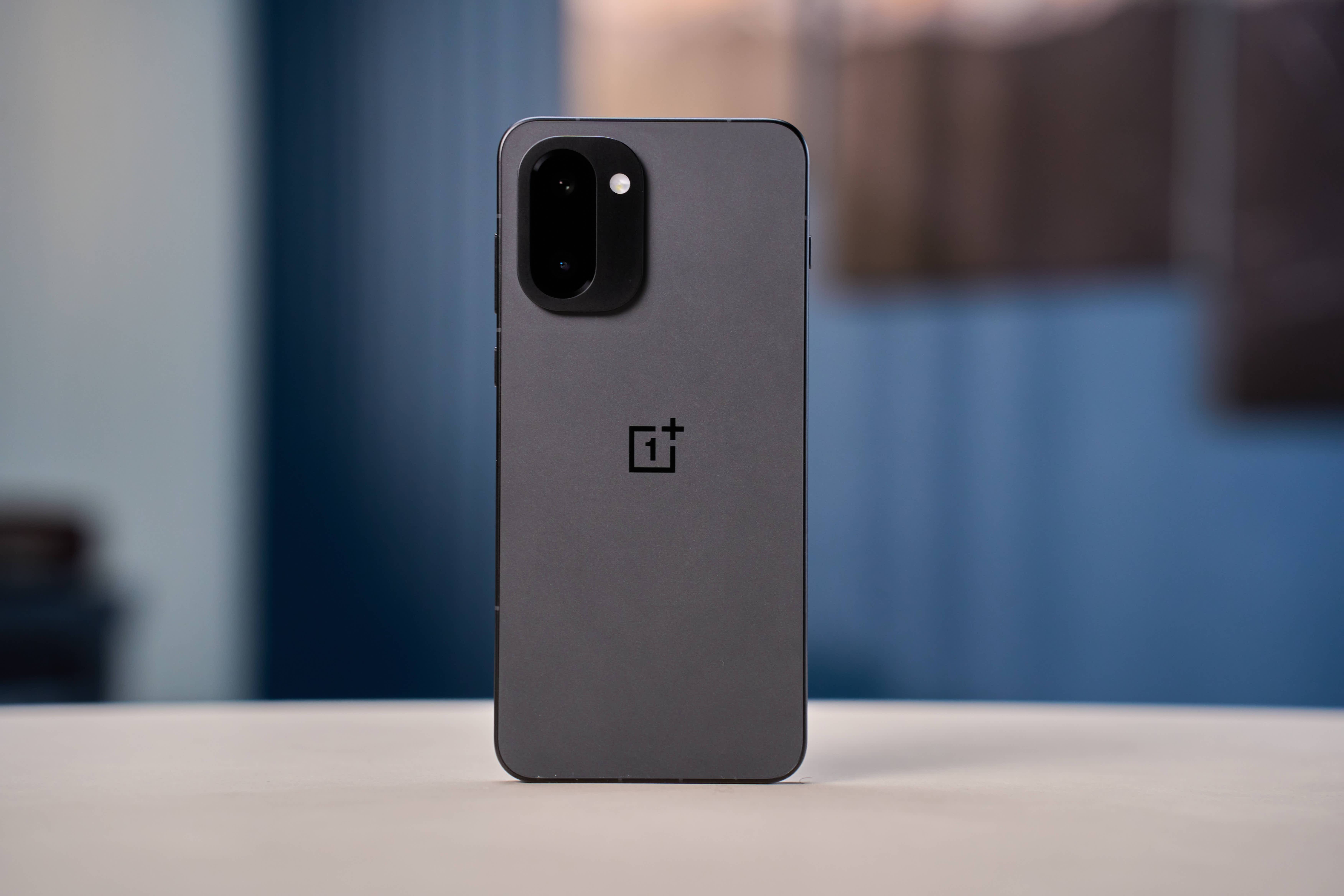 一加 Ace 6T拿捏满帧手游体验！手游党的购机新选择