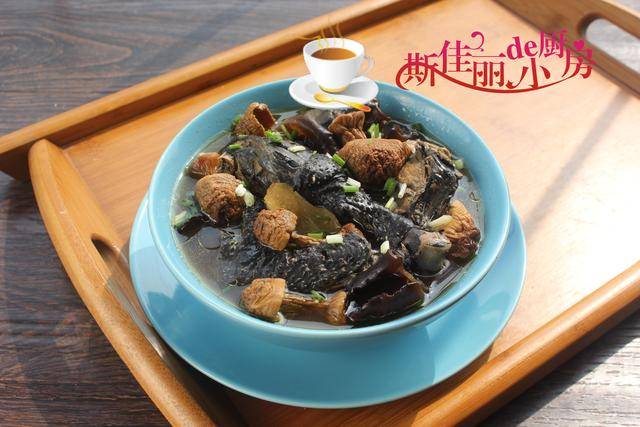 补气血别只知道阿胶！常吃这3样养气血，手脚暖气色佳越吃越年轻