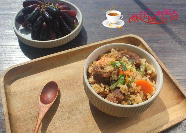 天冷不想炒菜，有它就够了！饭菜一锅出，好吃又营养，越吃越暖和