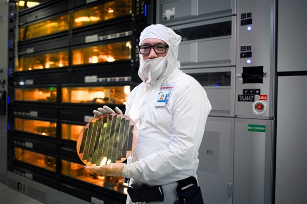 Intel CEO下死命令:CPU良率达不到一律开除 不养混子