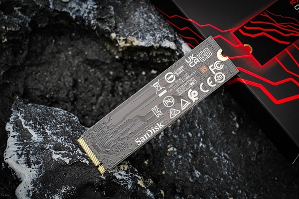 PCIe 4.0火力全开:闪迪奥丁马仕GX 7100 NVMe SSD上手
