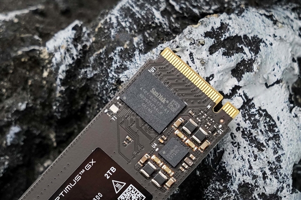 PCIe 4.0火力全开:闪迪奥丁马仕GX 7100 NVMe SSD上手