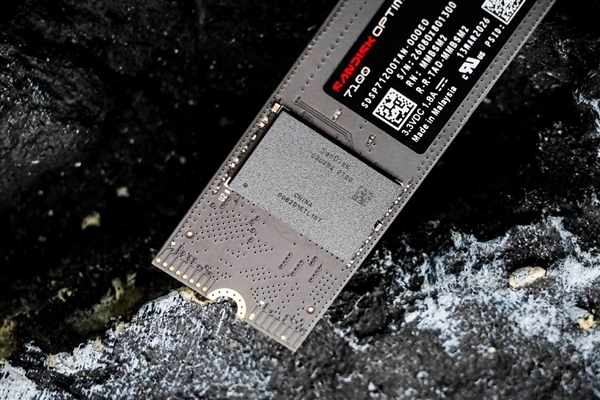 PCIe 4.0火力全开:闪迪奥丁马仕GX 7100 NVMe SSD上手