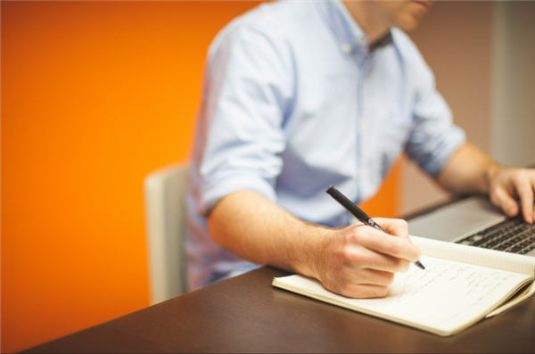 320万奖金拿到手软!三星SK海力士员工挤爆豪车店:扎堆提超跑