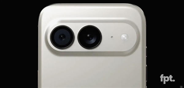 iPhone 20原型机偷跑:无边框+四微曲屏 外观史诗级革新