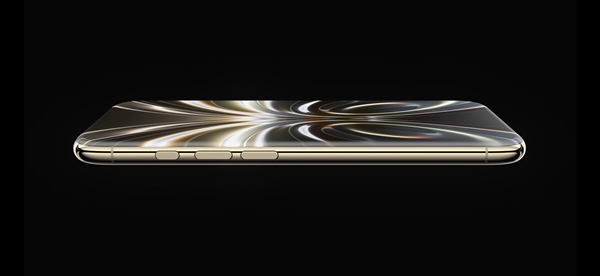 iPhone 20原型机偷跑:无边框+四微曲屏 外观史诗级革新