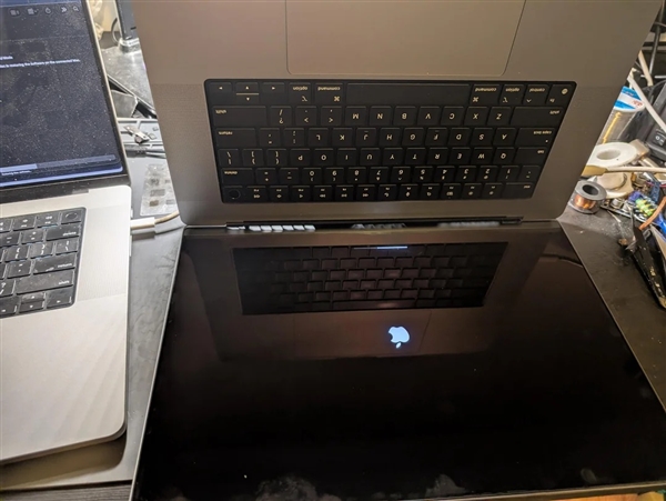 M1 Max主板烧穿一个洞!维修达人搬板修复:省下一台MacBook的钱