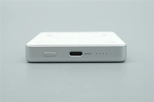 拆解报告:小米金沙江10000mAh 45W超薄磁吸移动电源