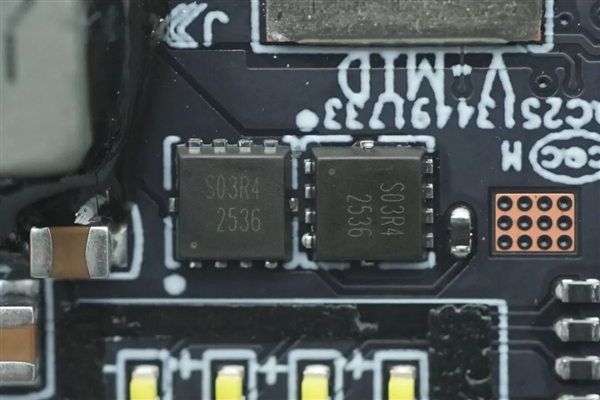 拆解报告:小米金沙江10000mAh 45W超薄磁吸移动电源
