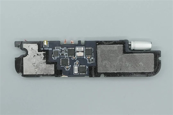 拆解报告:小米金沙江10000mAh 45W超薄磁吸移动电源