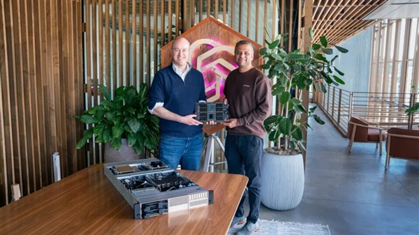 NVIDIA 88核心Vera CPU正式发布!性能怒超x86 1.8倍、单线程无敌