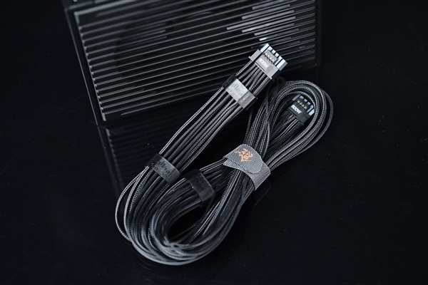 125mm短身 + ATX 3.1！鑫谷昆仑山海MU-850GD电源图赏