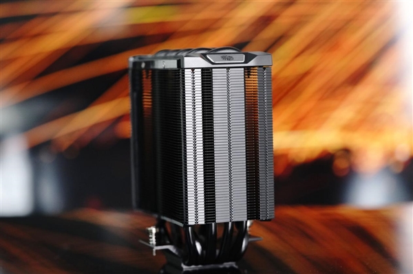 单塔身材实现双塔性能!酷冷至尊V8 ACE 3DHP散热器图赏