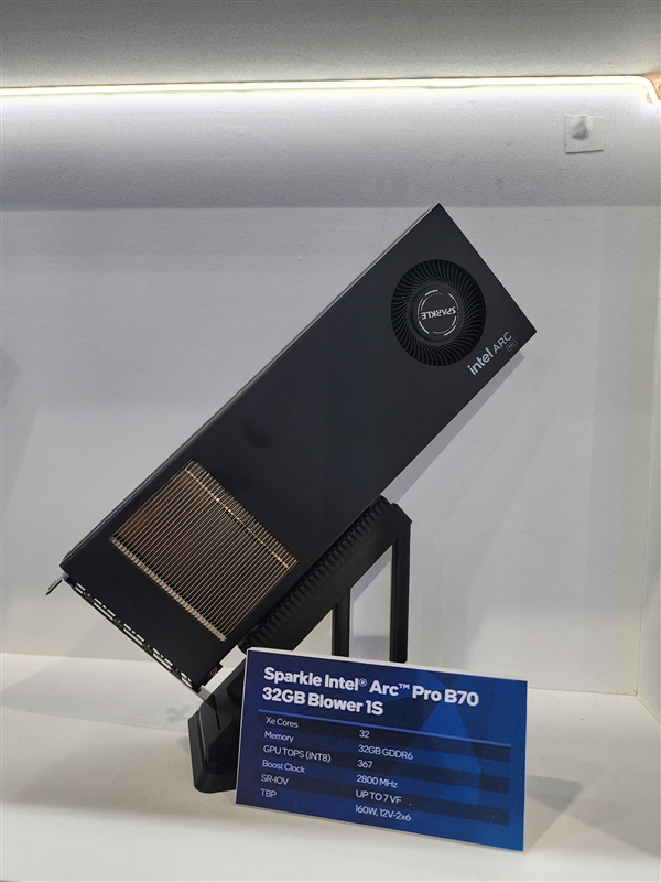 32GB显存压进单槽!撼与锐炫Pro B70涡轮卡现身:8卡堆出256GB