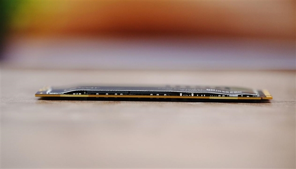 疾速14400MB/s！雷克沙NM1090 Pro 8TB SSD图赏