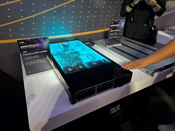 Intel至强6+:再现CPU王者之风!一个机柜60000+核心