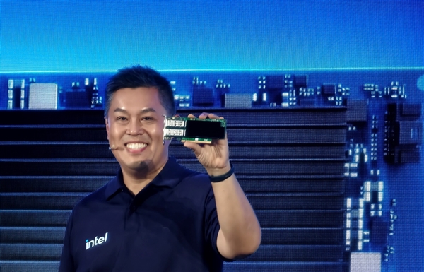 Intel至强6+:再现CPU王者之风!一个机柜60000+核心