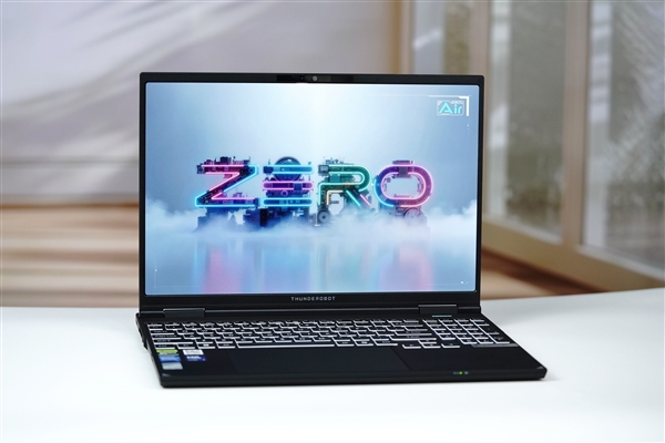 长江PC42Q SSD加持!雷神Zero Air 15笔记本图赏