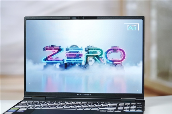 长江PC42Q SSD加持!雷神Zero Air 15笔记本图赏