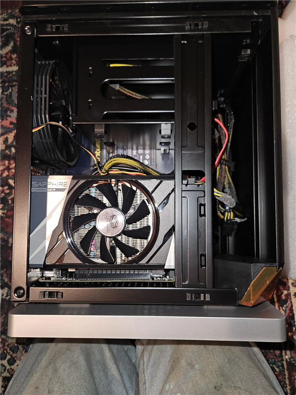 12年从未开机 地下室发现AMD前CEO旧PC！苏姿丰签名+推土机硬件