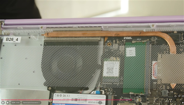 主打超高性价比！Intel Color公版笔记本首发上手：12.9mm超薄、机身无散热孔
