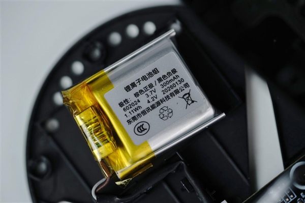 双8K三模！微星X7M轻量化电竞鼠标图赏