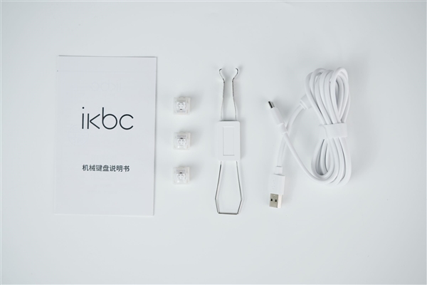 麻将轴手感顺滑！ikbc 98S三模RGB键盘图赏