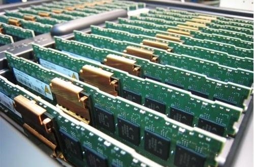2026存储市场规模三倍狂飙!服务器内存占比首超50%
