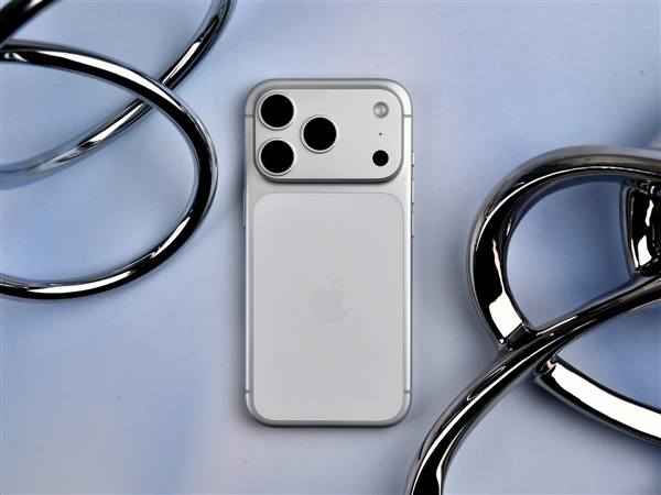 苹果全面涨价:分析一下现在上车还是等iPhone 18