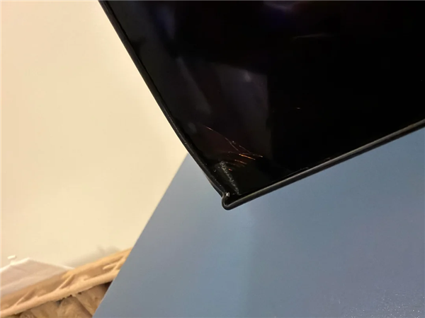 网购540Hz显示器变240Hz坏屏!退货要掏4000+元运费更崩溃