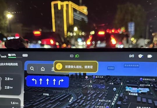 智驾根本不敢用!启源A06批量出现摄像头油膜问题 官方回应