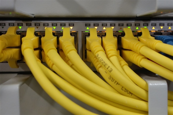 下载最快6250MB/s!广东:推动5G-A部署 加快推进万兆光网部署、6G试验组网